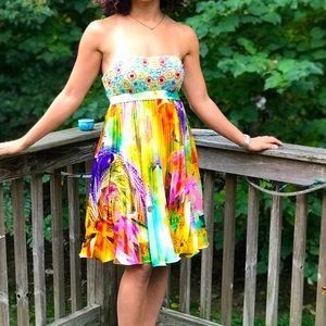 Vibrant Sherri Hill party / cocktail dress